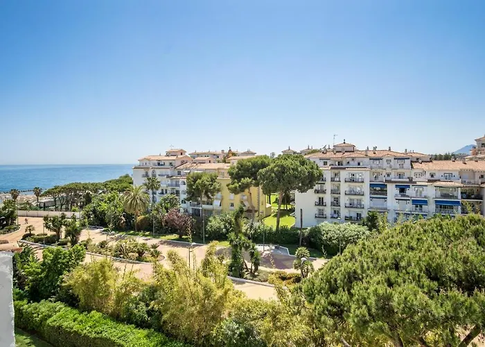 Atico Con Vistas Al Mar Marbella