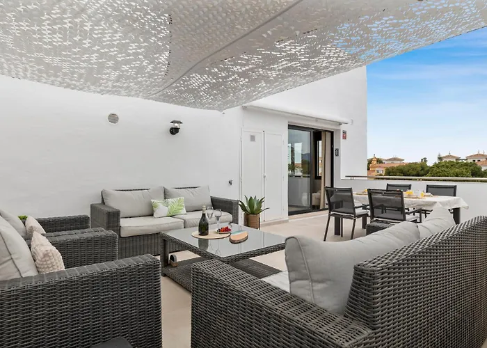 Atico Con Vistas Al Mar Marbella